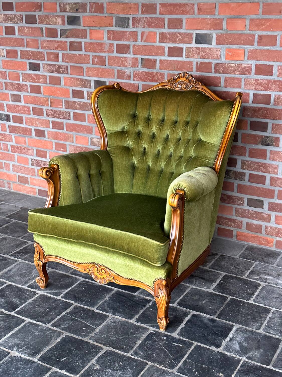 Baroque armchair