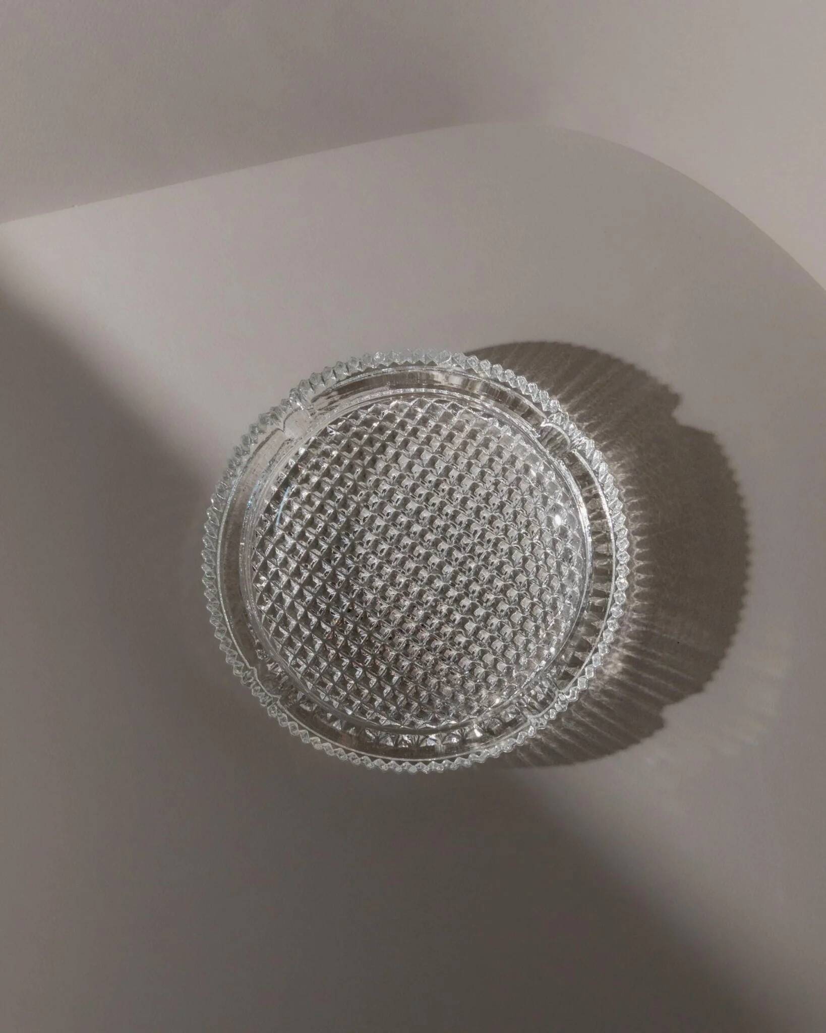 Large vintage Murano glass ashtray - textured glass - timeless design from Italy in the 1960s - elegant gift idea, retro table decoration.