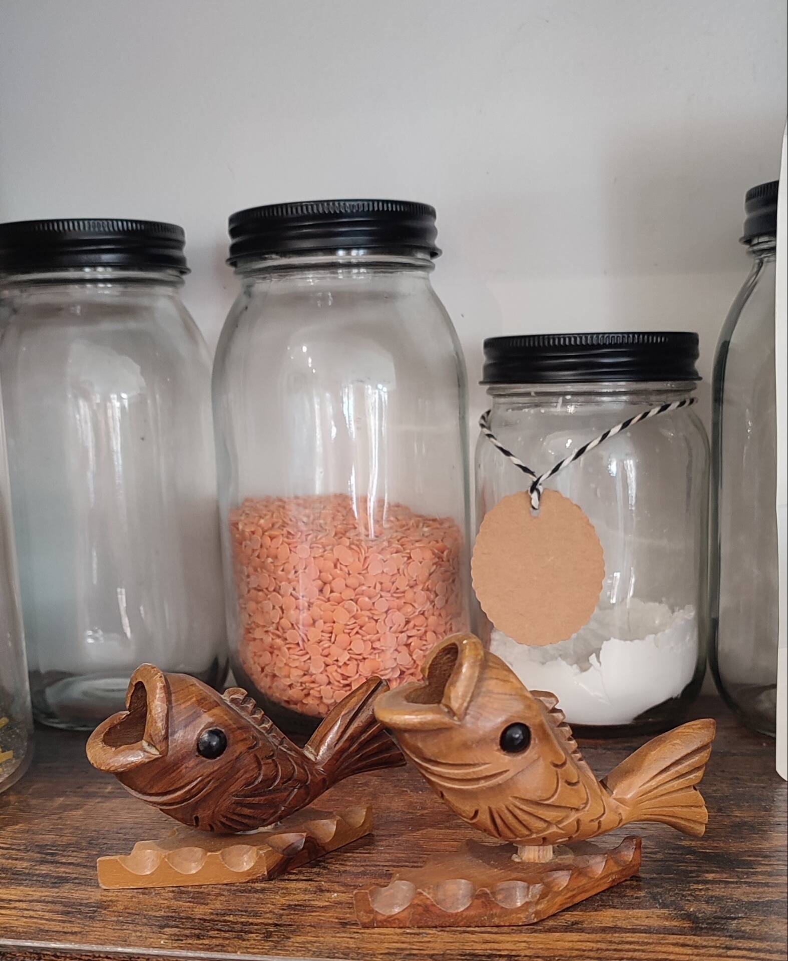 Duo de poissons porte-cure-dents vintage en bois sculpté
