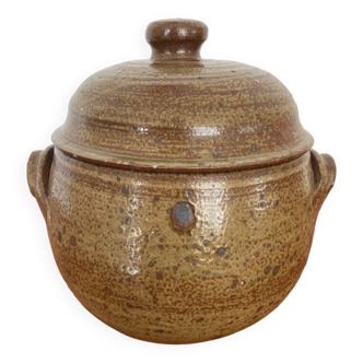 Stoneware pot