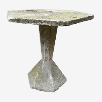 Hexagonal concrete design table