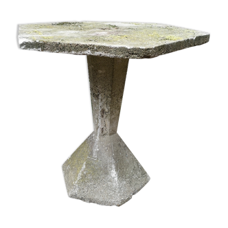 Hexagonal concrete design table