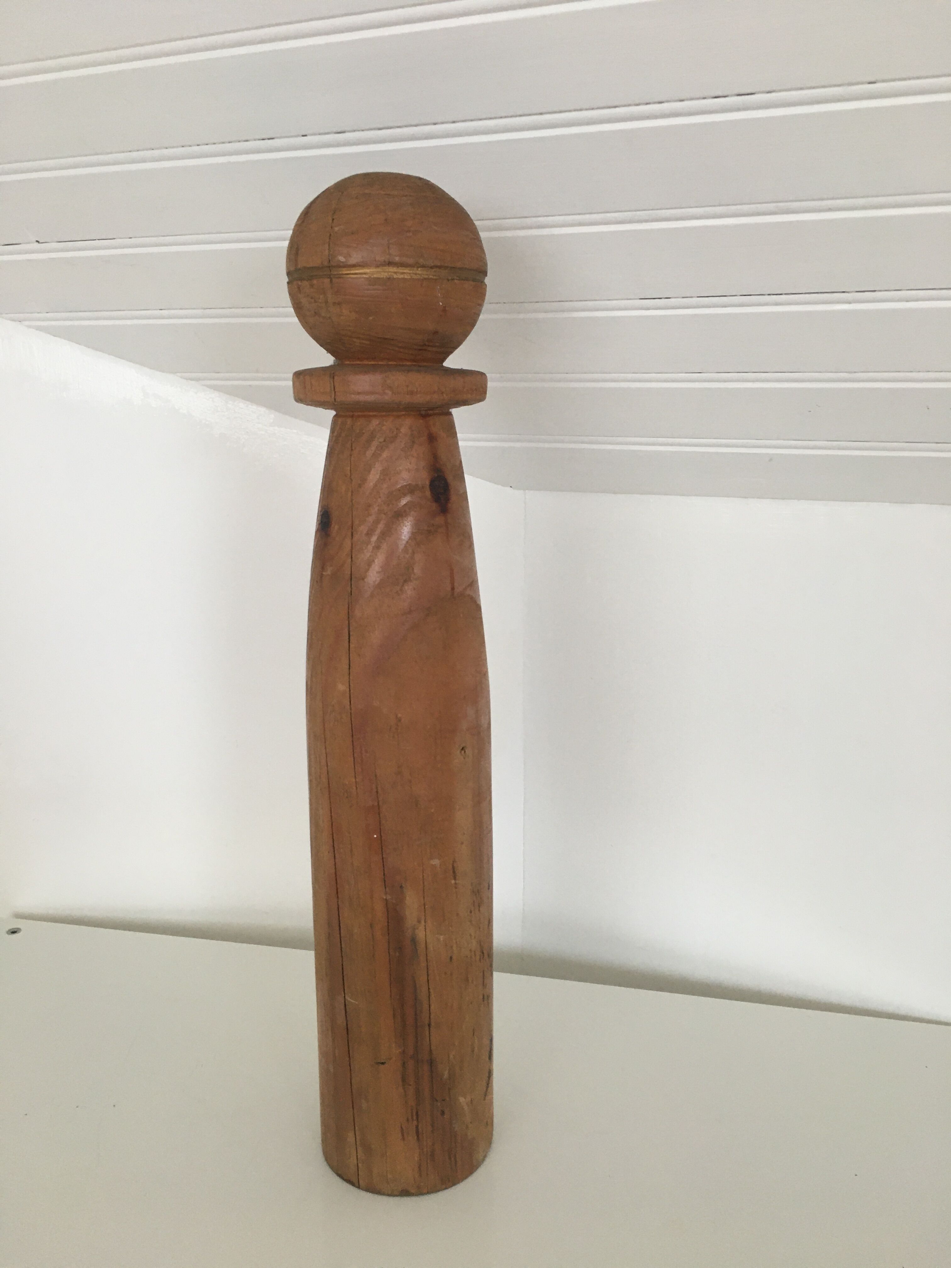 Ancient wooden keel of 53x10