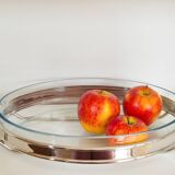 Oval Pyrex gratin dish, silver-plated metal stand.