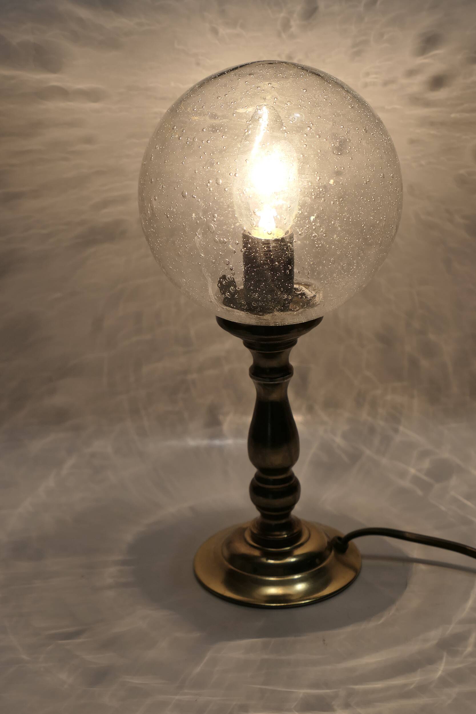 small 80's table lamp in glass and gold metal