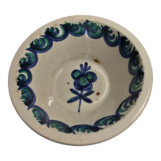 Spanish earthenware dish Ibiza early twentieth century