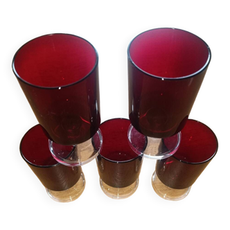 Set of 5 vintage luminarc wine glasses