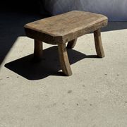 Petit stool, tabouret d'appoint en teck massif rectangulaire arrondie