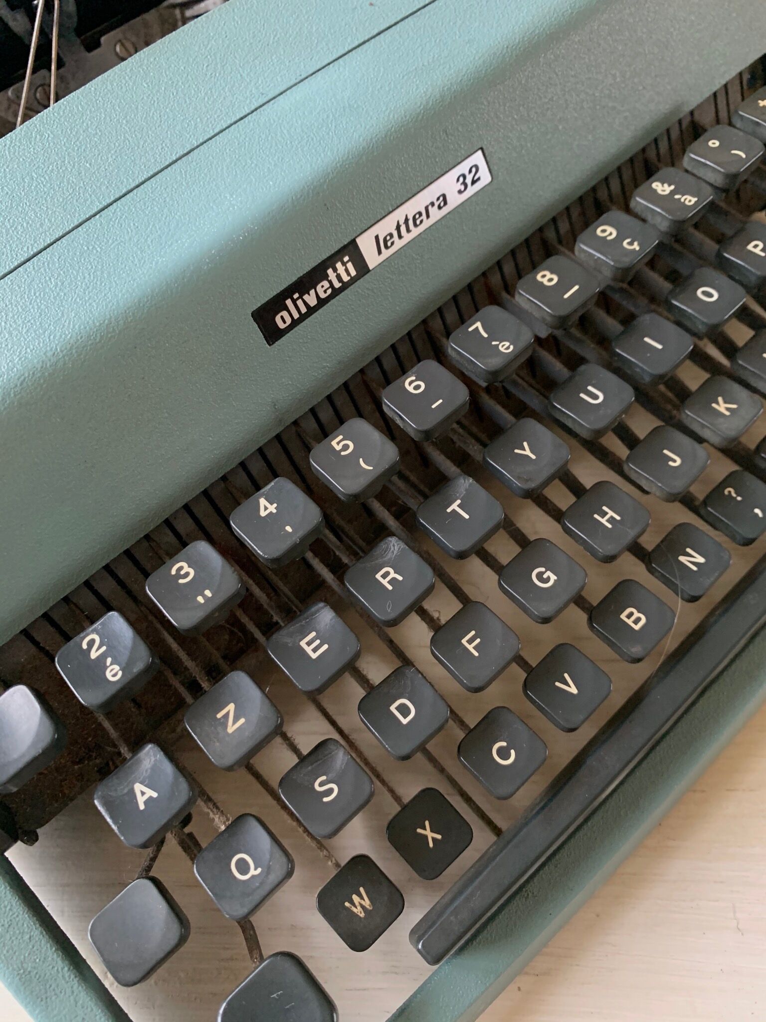 Olivetti Lettera 32 typewriter