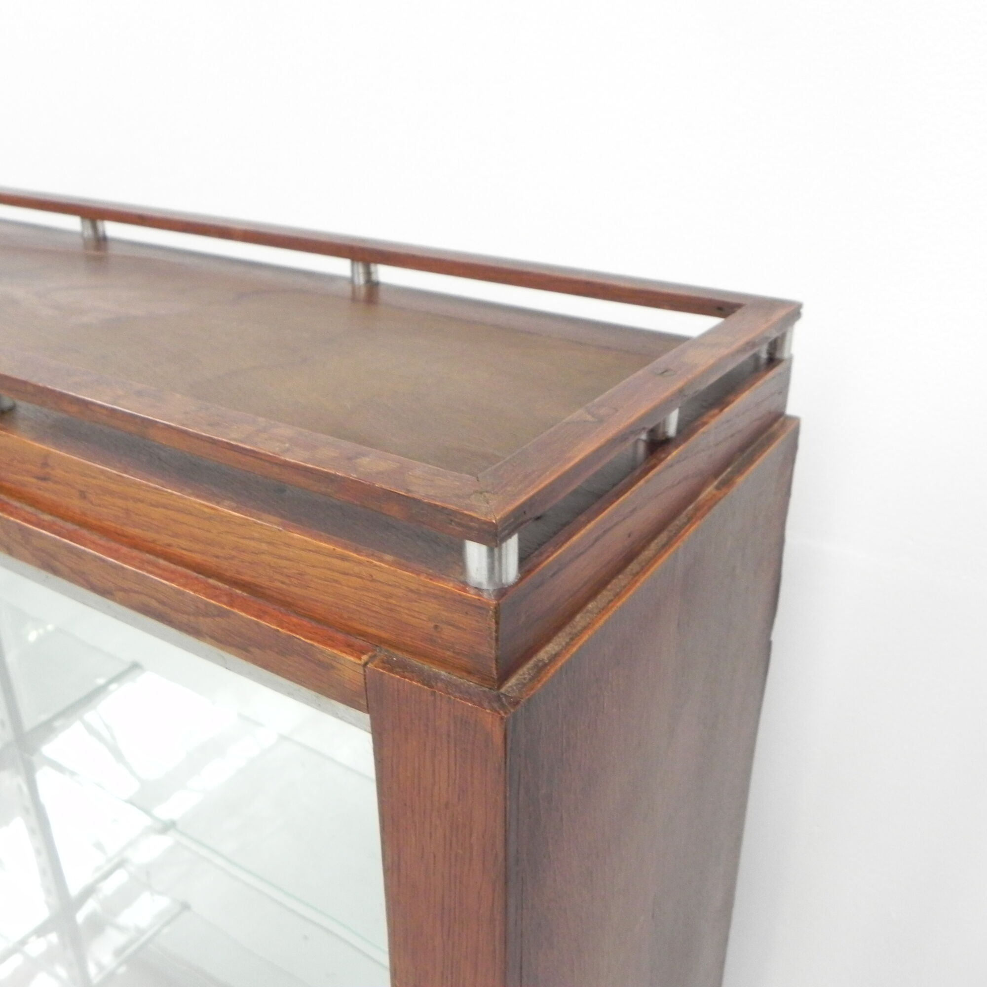 Large display cabinet with 2 sliding glass doors