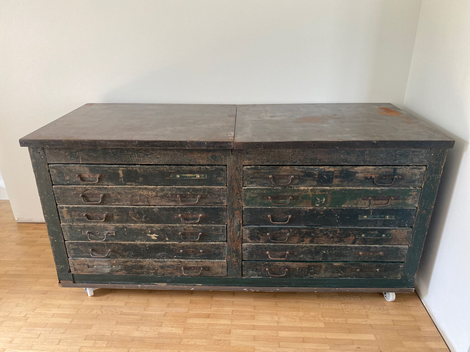Wooden printing marble and cast iron top