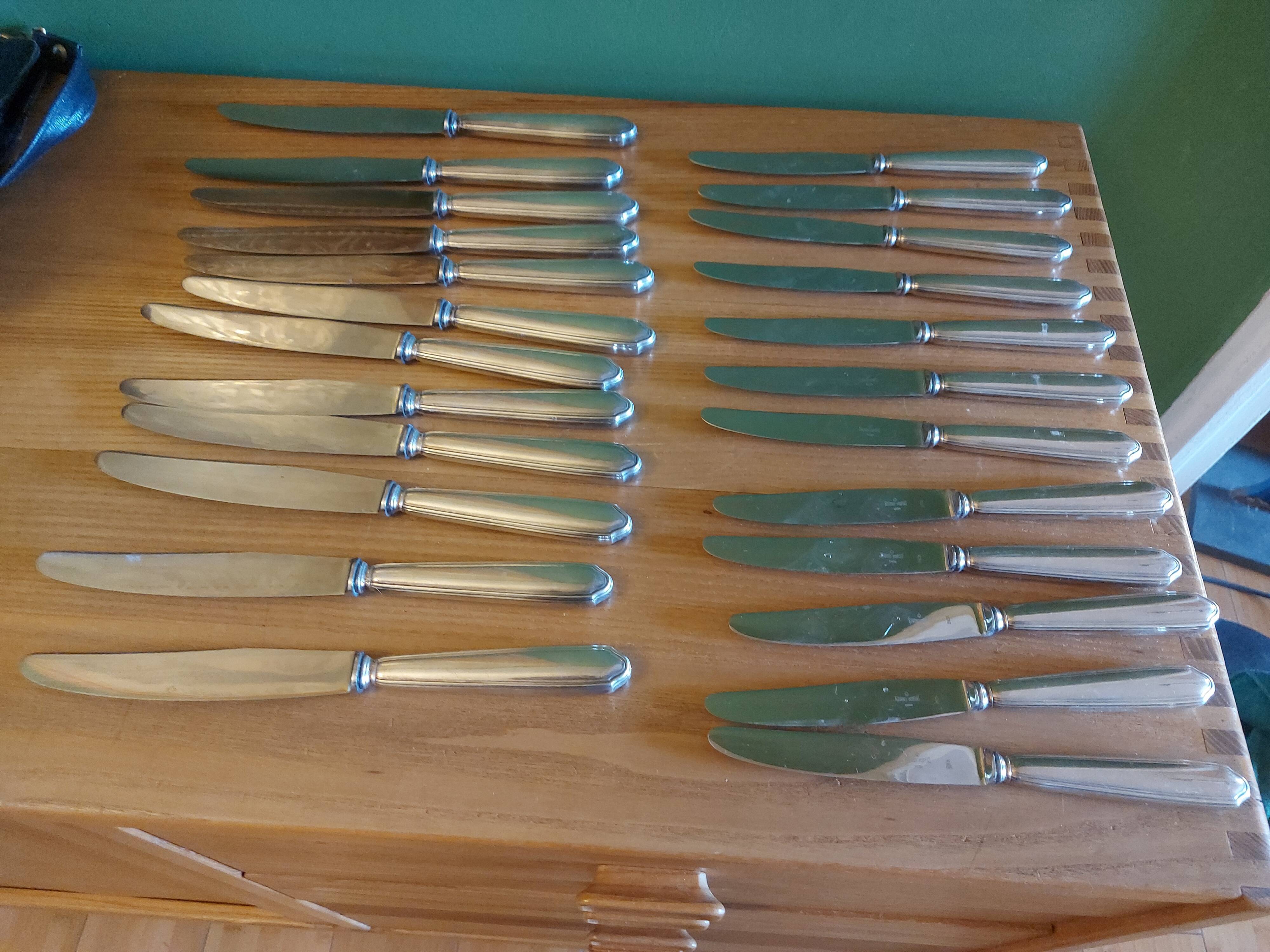 Box 24 silver metal knives, Ravinet Denfert