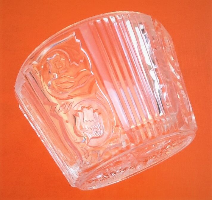 Années 1950   Pot couvert   Drageoir / Bonbonnière  Verre taillé et ciselé
