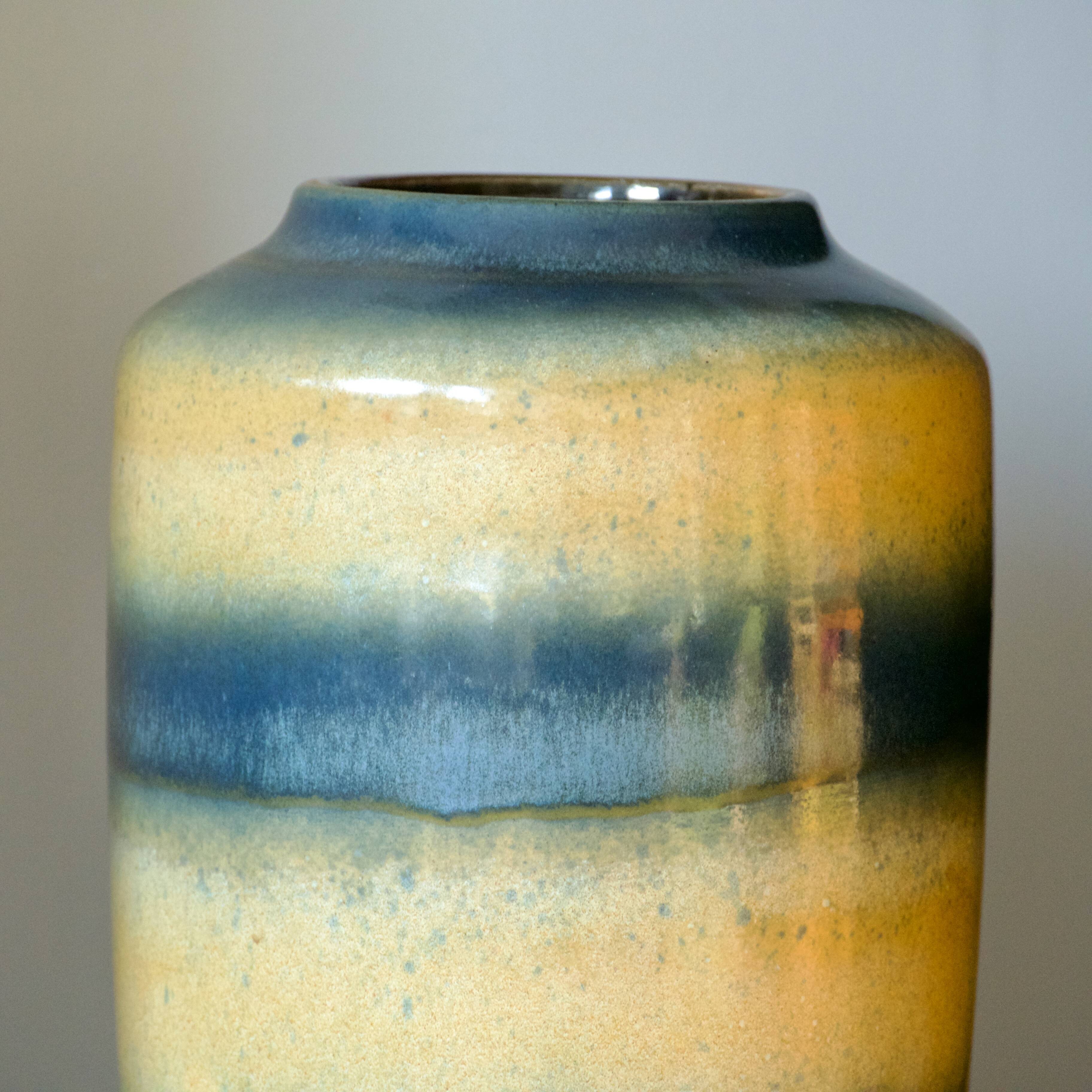 Vase West Germany en grès bleu et beige