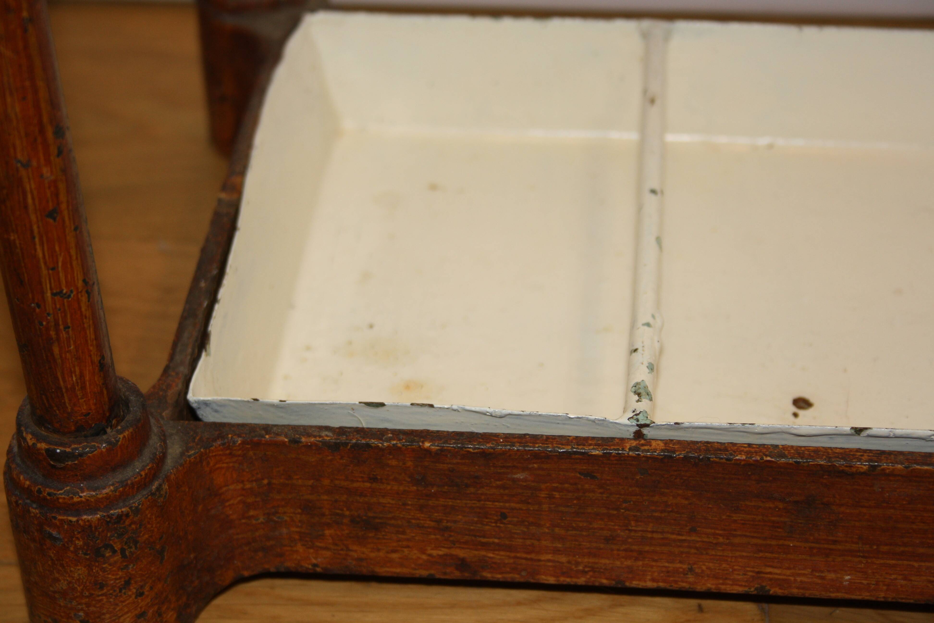 Cast iron umbrella stand