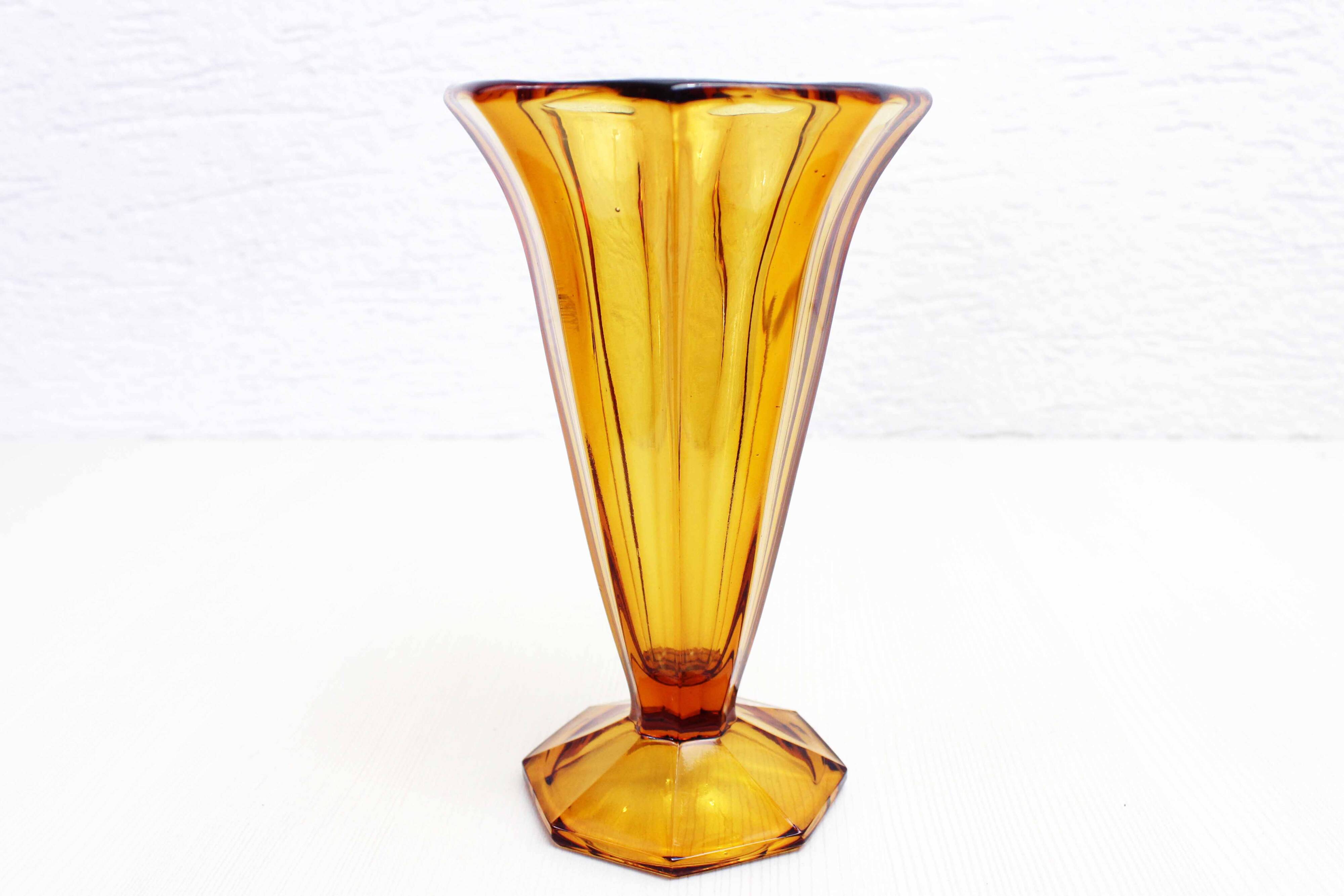 Art Deco glass vase 1930