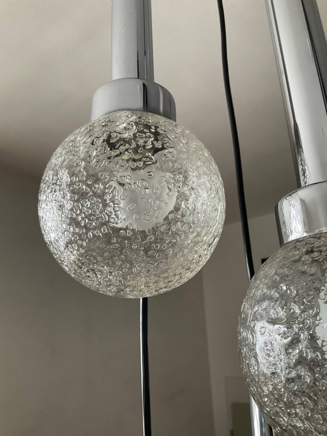 Lustre cascade chrome et verre givré  des années 70