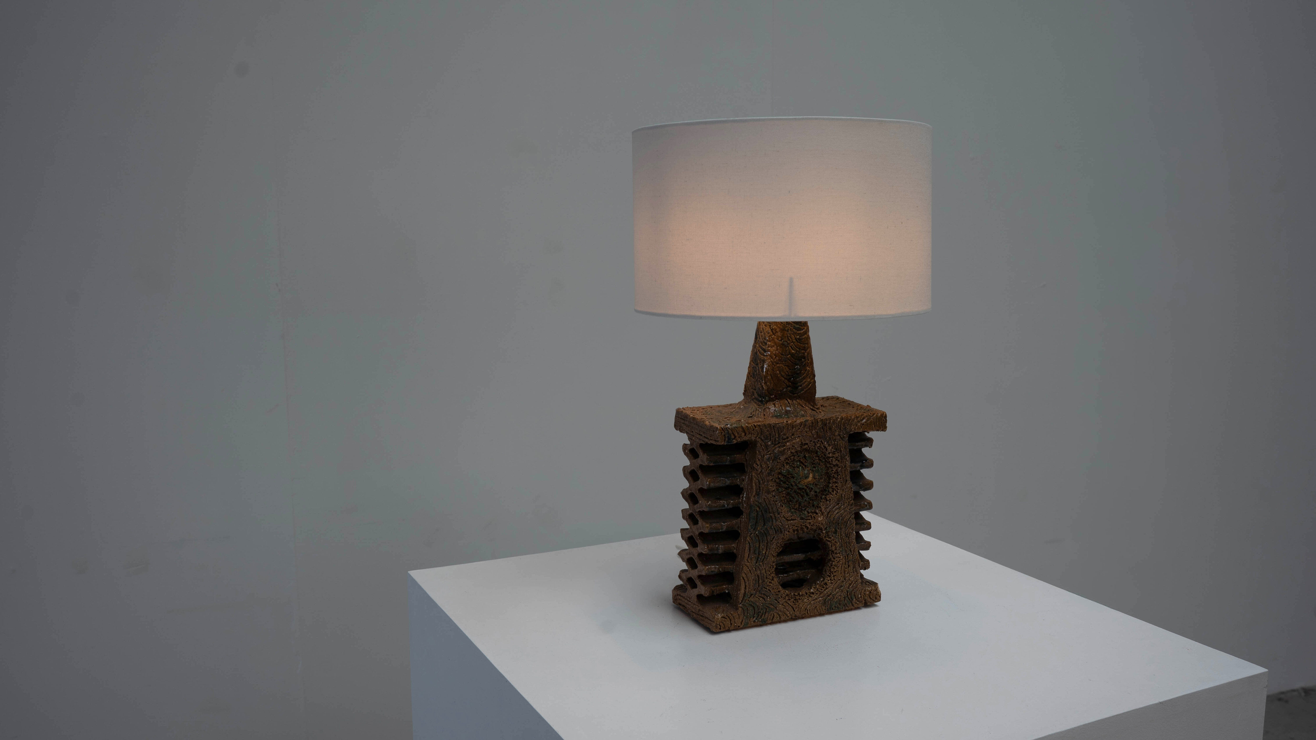 Scandinavian ceramic table lamp