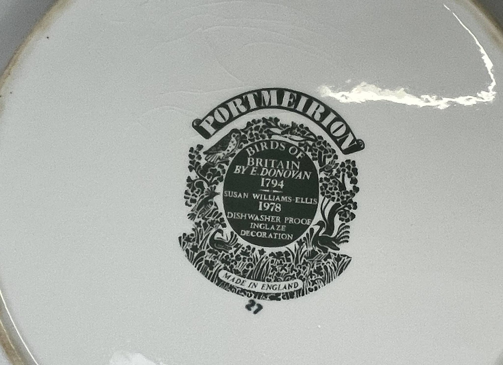 Portmeirion, English porcelain plate with owl decoration, 20th century