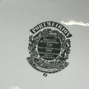 Portmeirion, English porcelain plate with owl decoration, 20th century