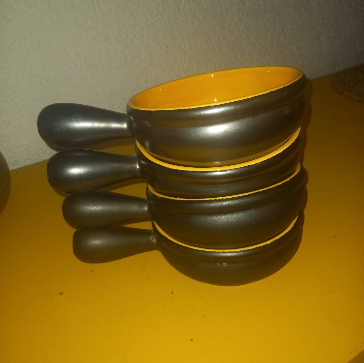 Set of 4 casseroles/ pans