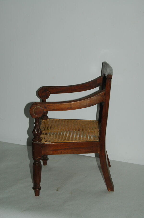 Fauteuil d'enfant cannée ancienne art populaire style Napoléon III