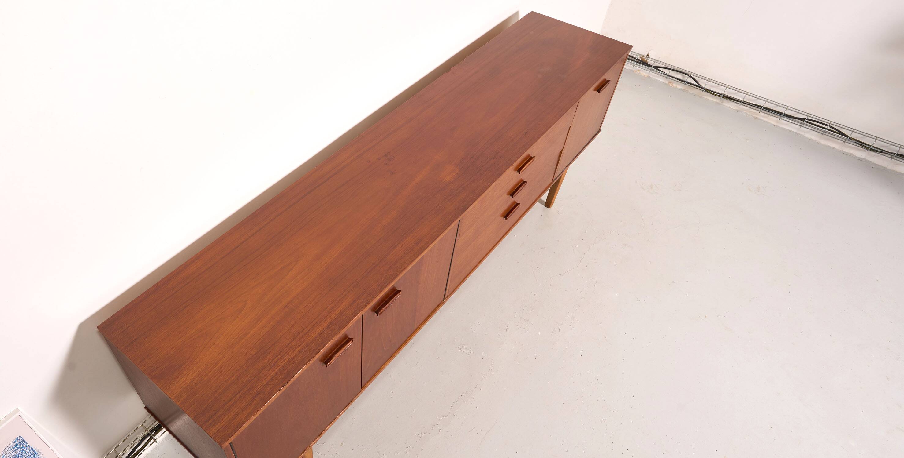 Avalon Yatton vintage sideboard, Scandinavian style L203cm