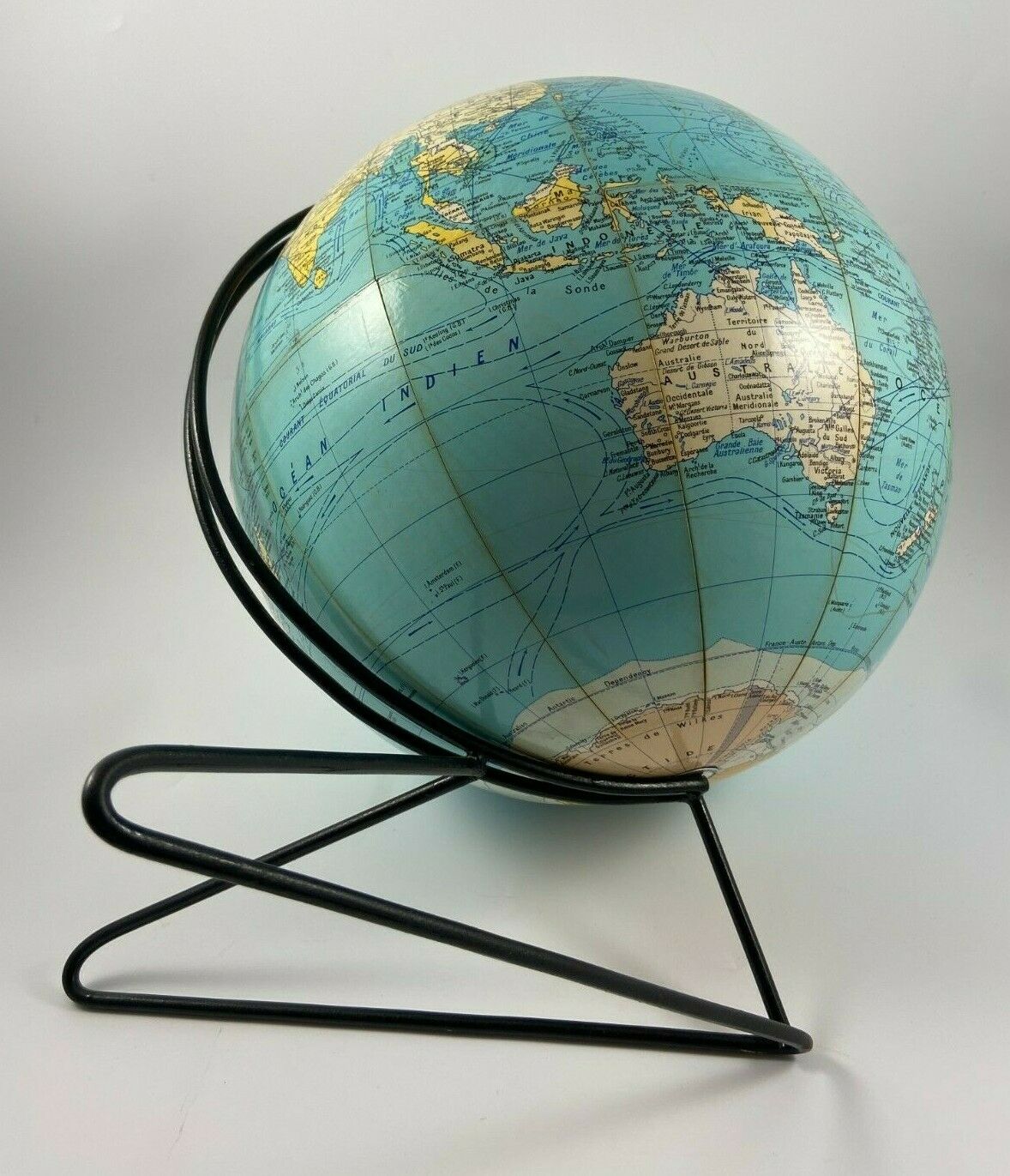 Globe girard and cardboard bar plastifies 1950 1960 pied metal