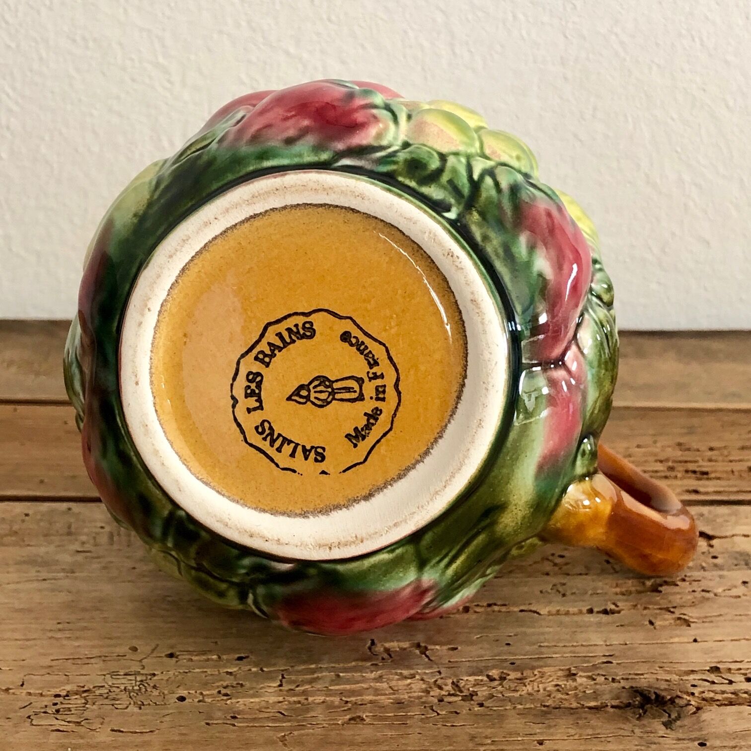 Salins dabbling pitcher the baths