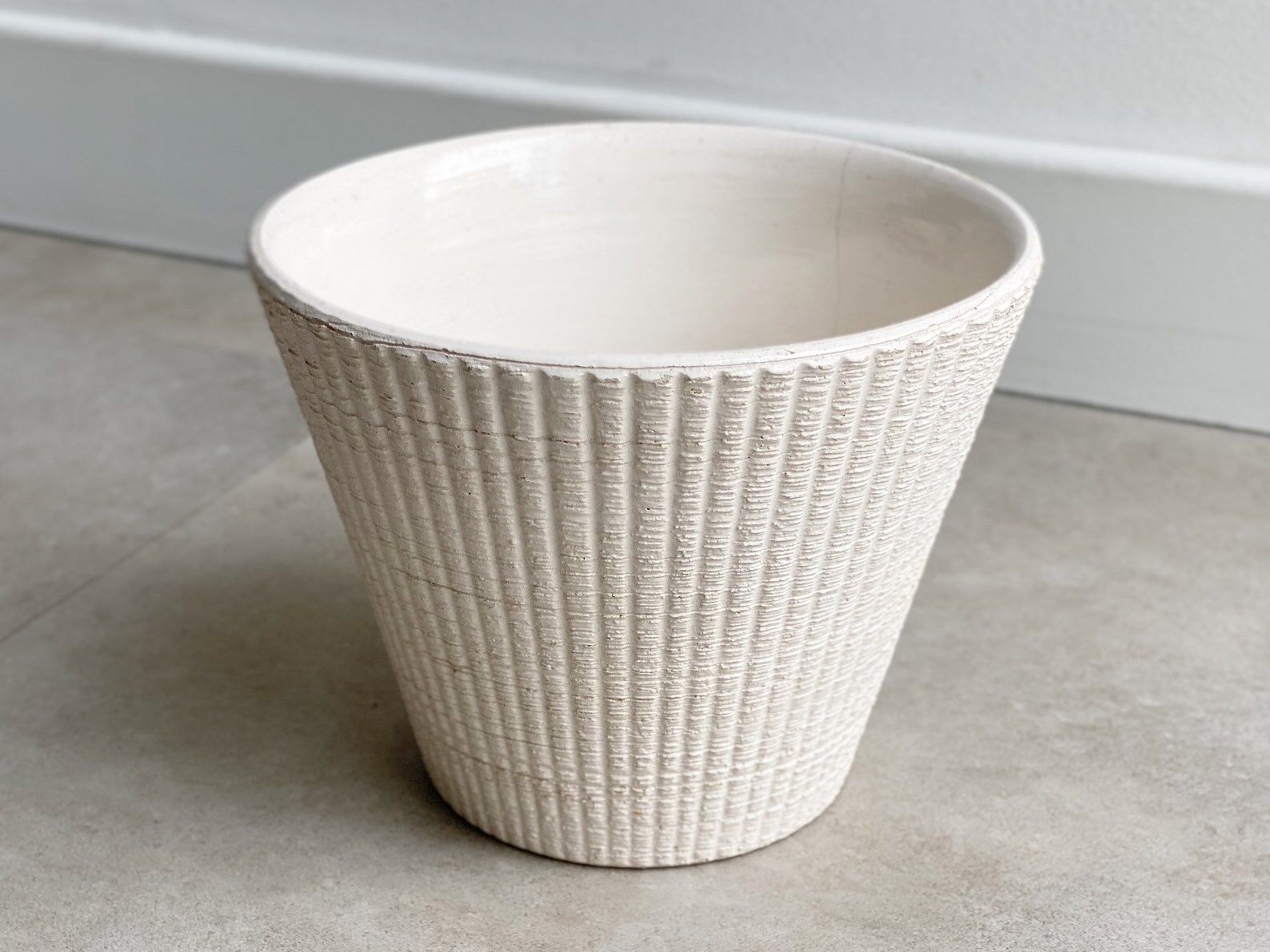 Jardinière en céramique du milieu du siècle / pot de fleurs