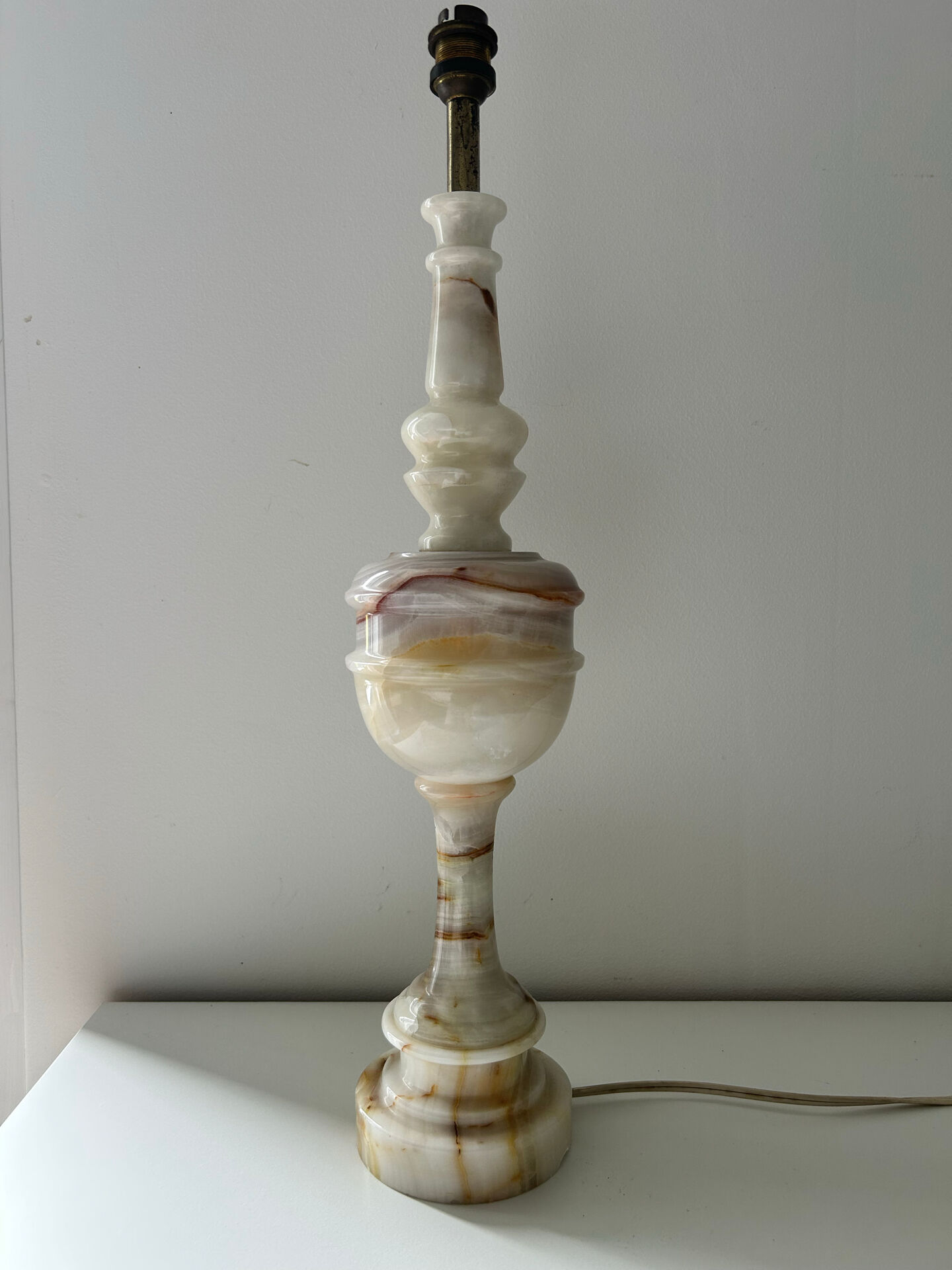 Pied de lampe en onyx