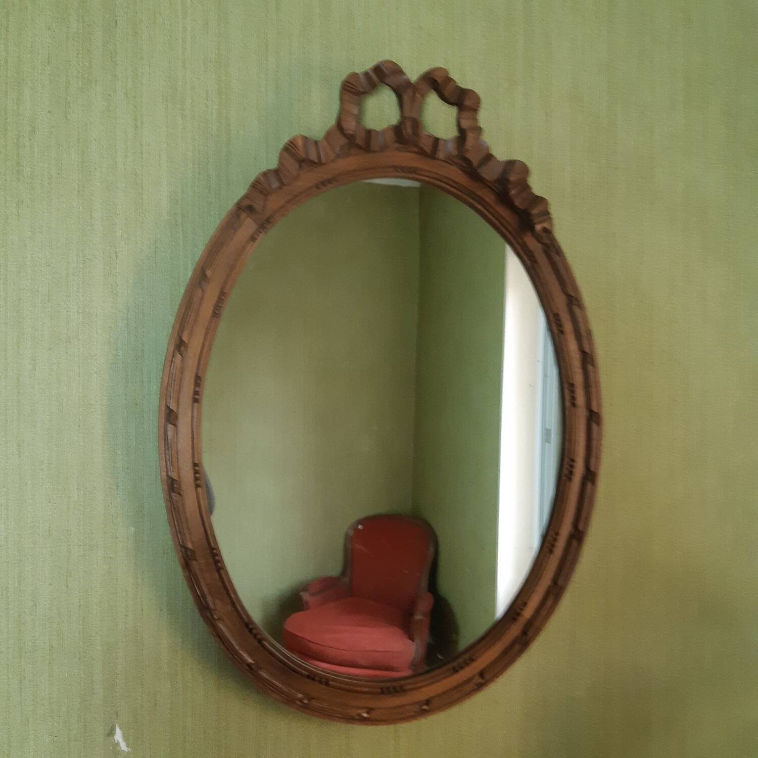 Miroir de style Louis XVI en noyer 80X57