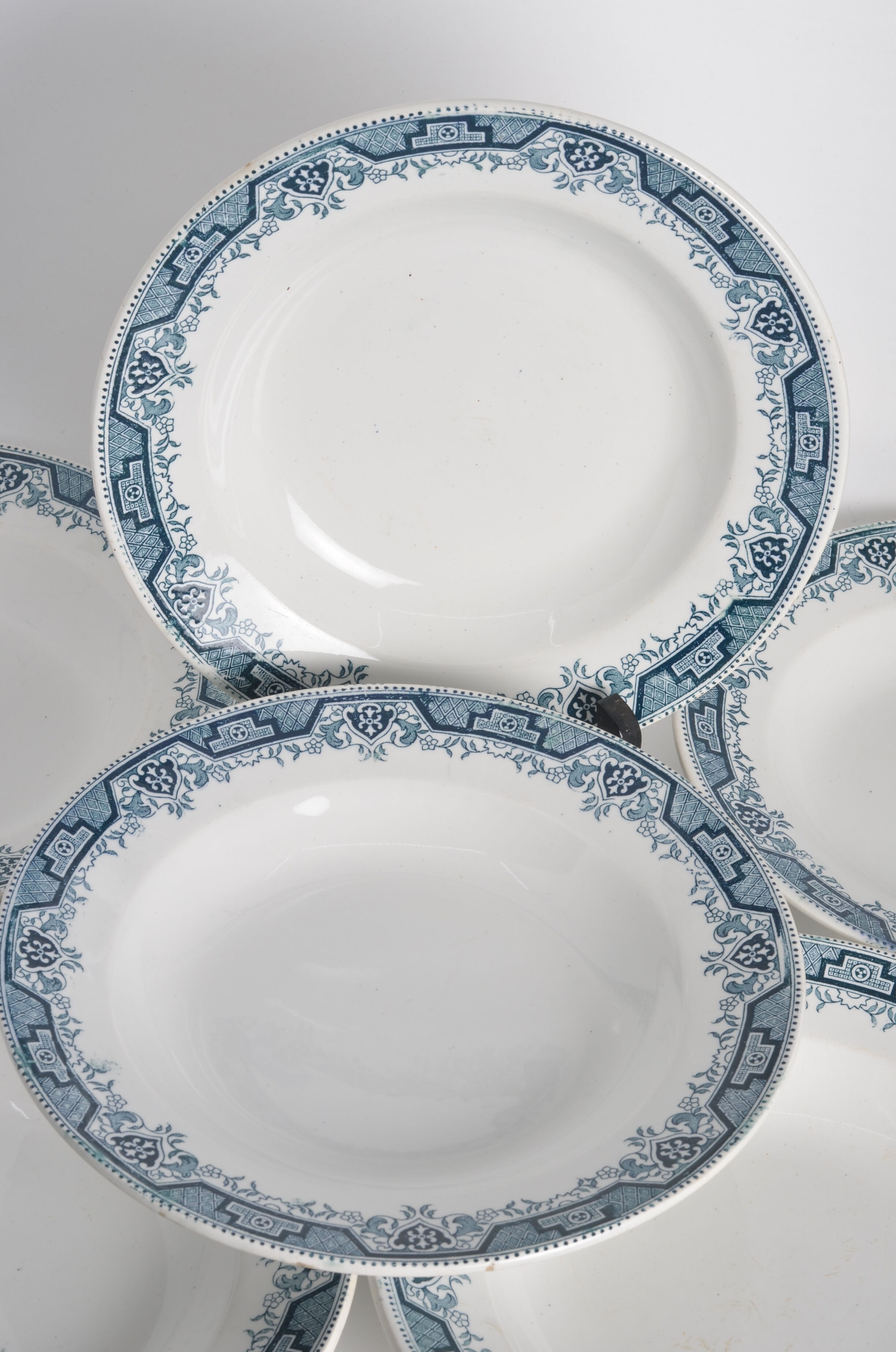 Hollow plates earth of iron.