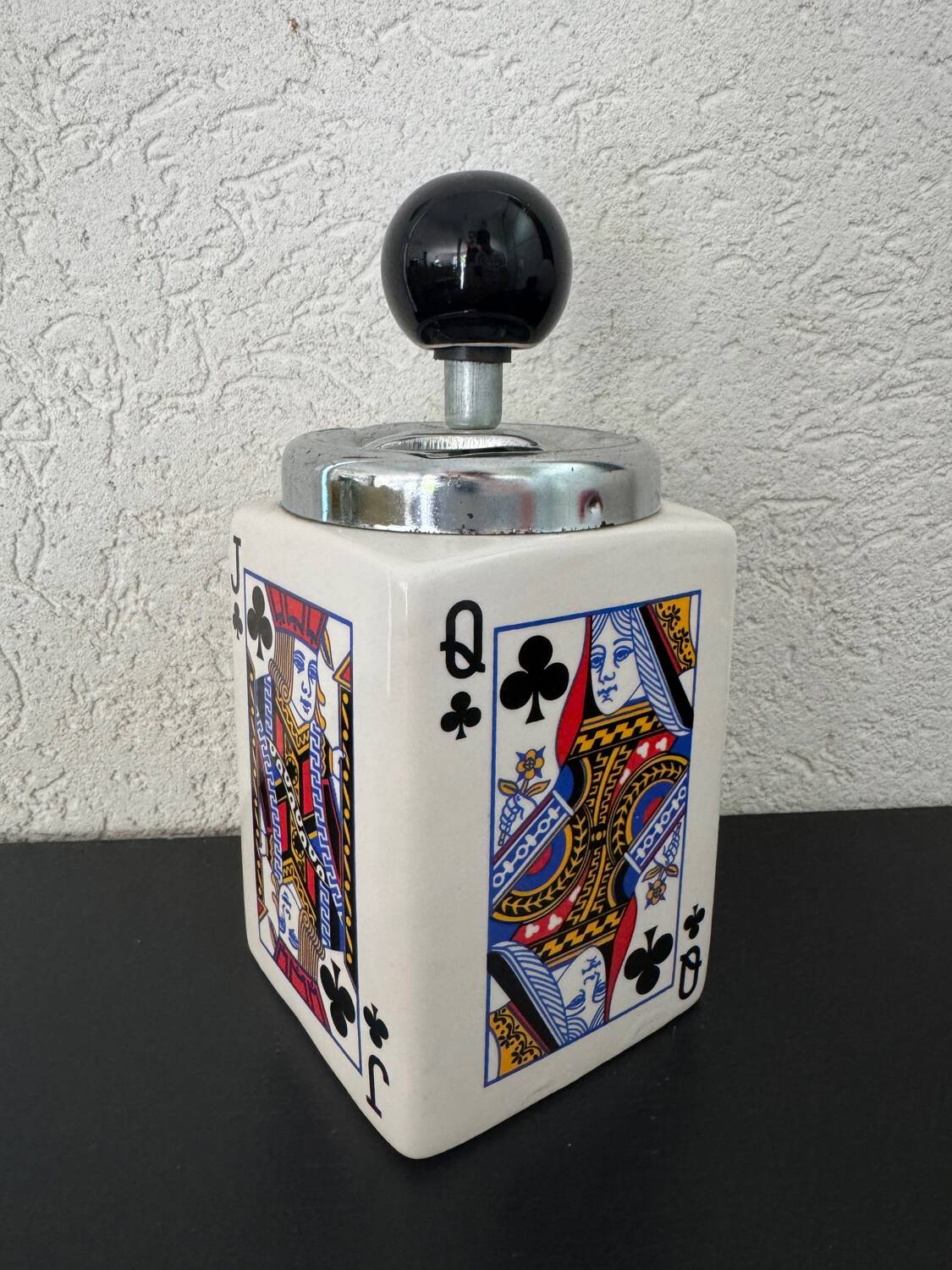 Ceramic ashtray with playing card motifs