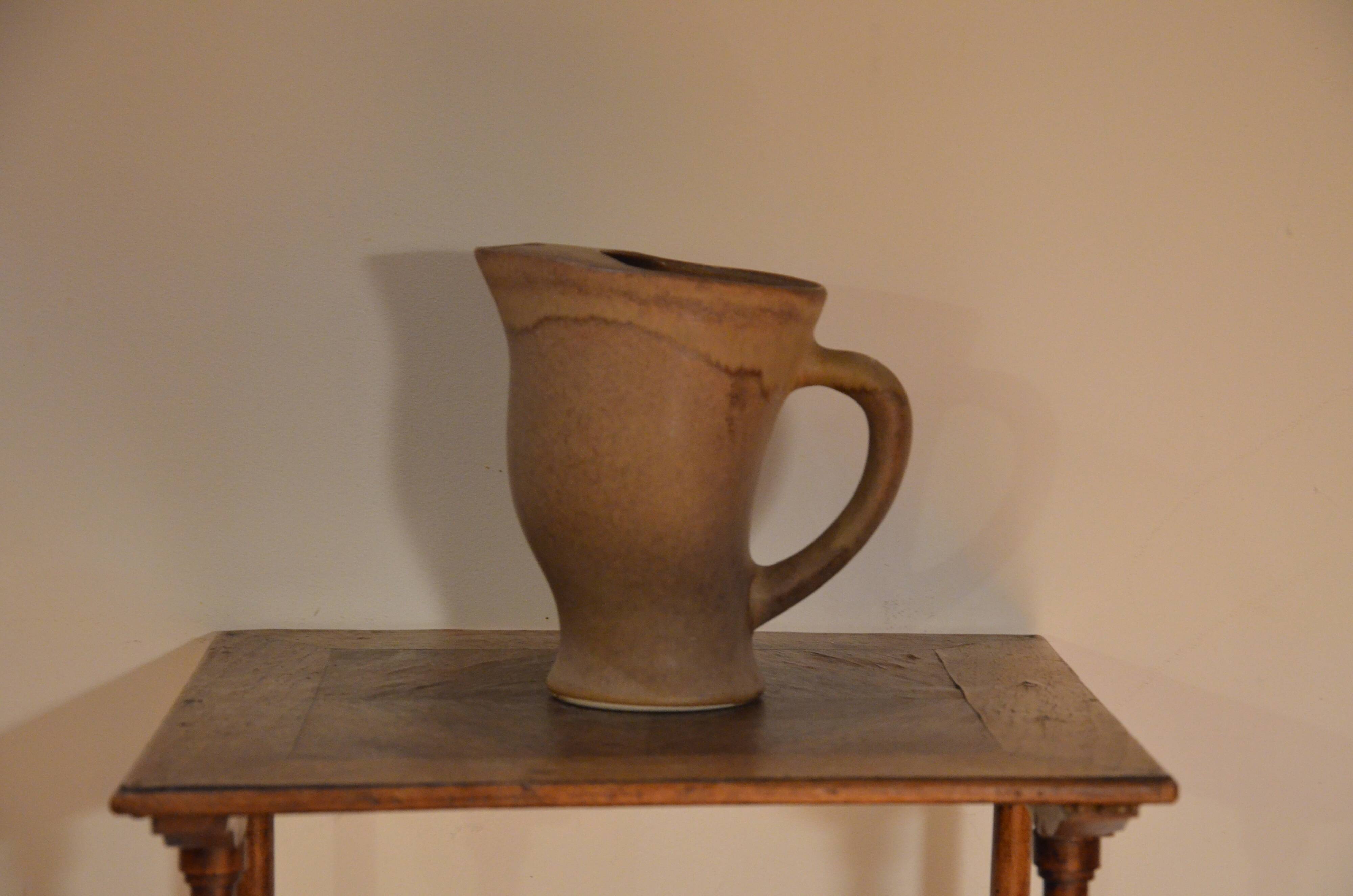 Carafe moderniste beige