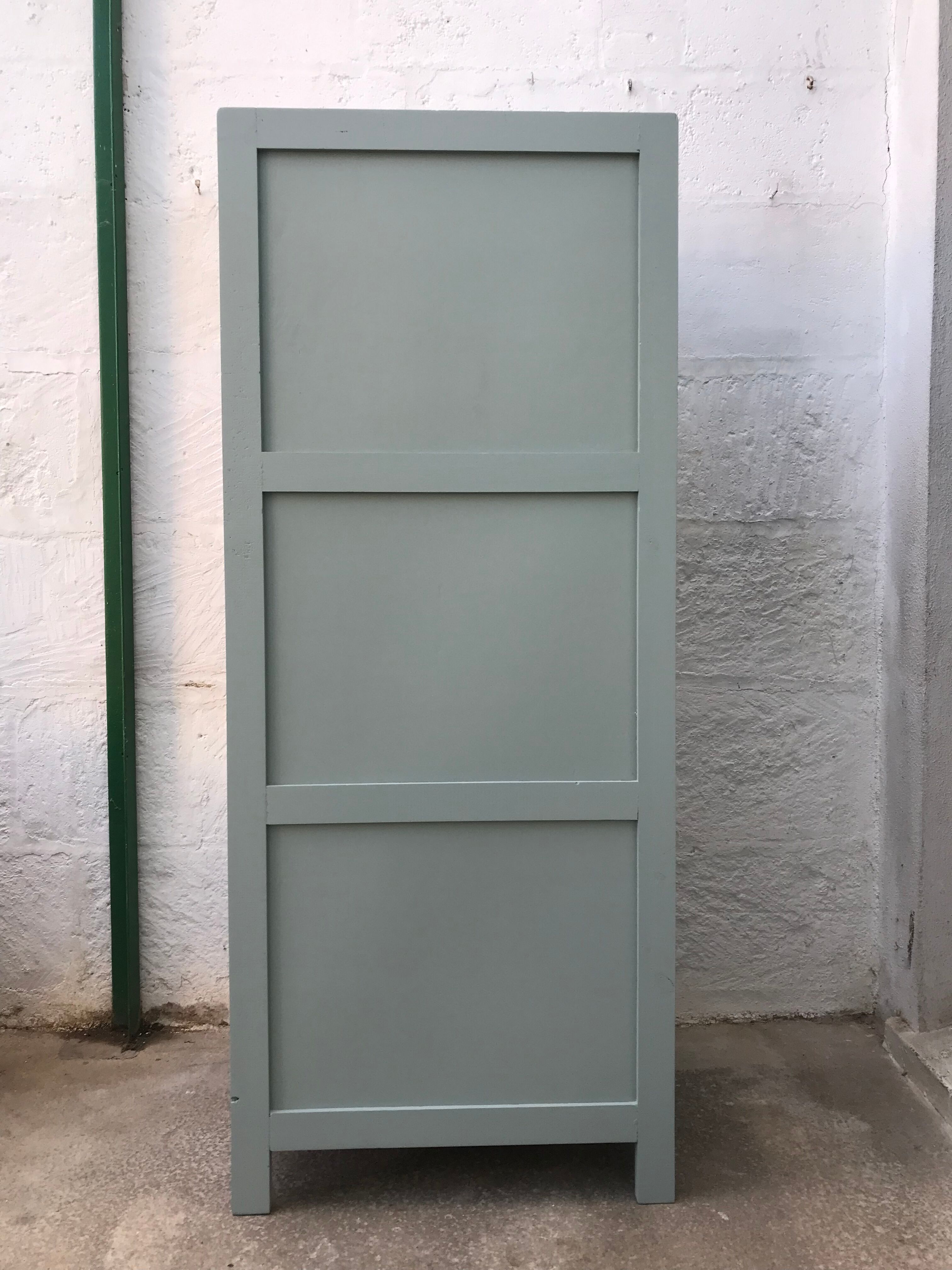 Vert Amande Parisian wardrobe from Ressources