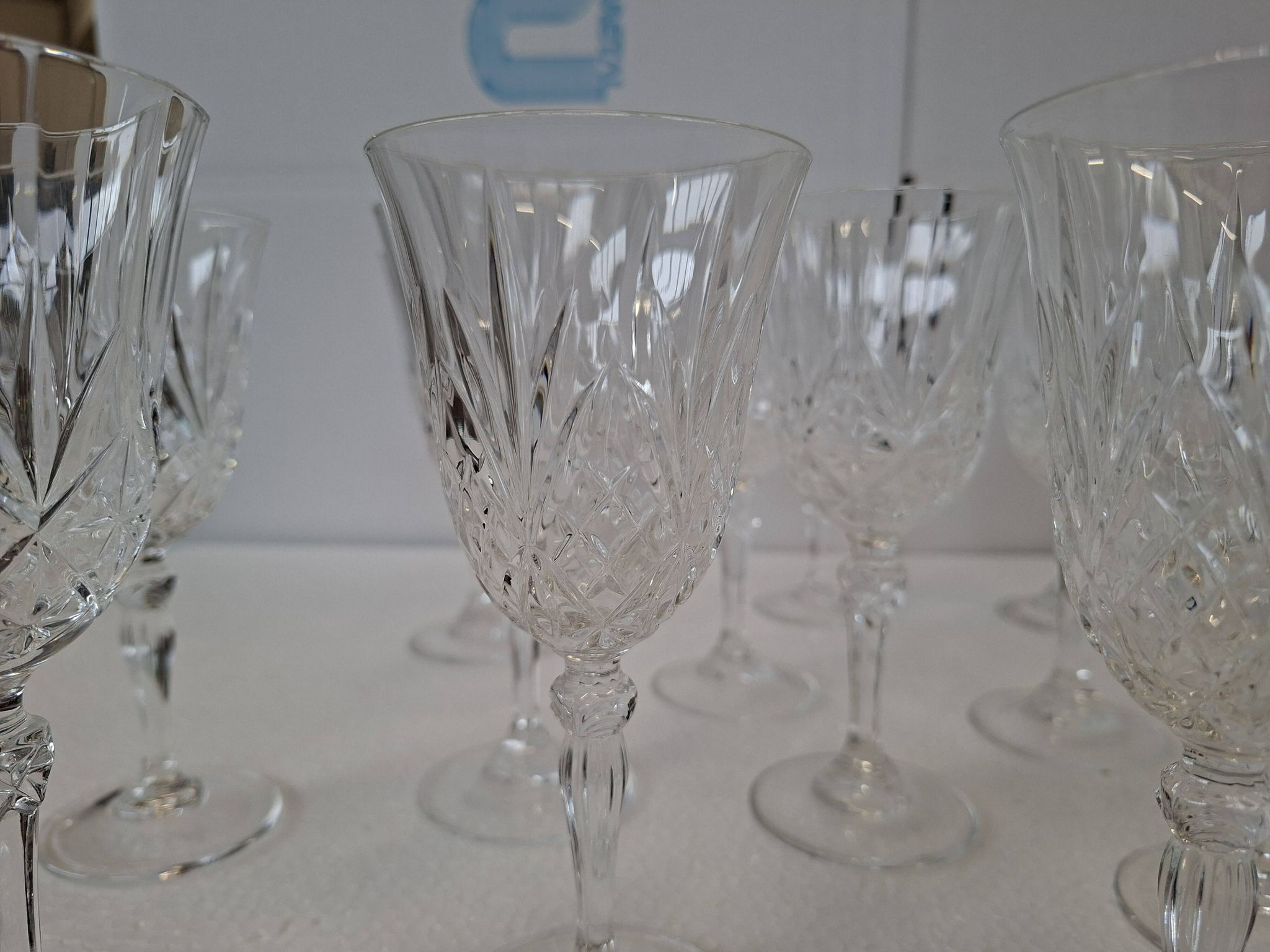 Ensemble de 20 verres en cristal taillé à la main (1985)