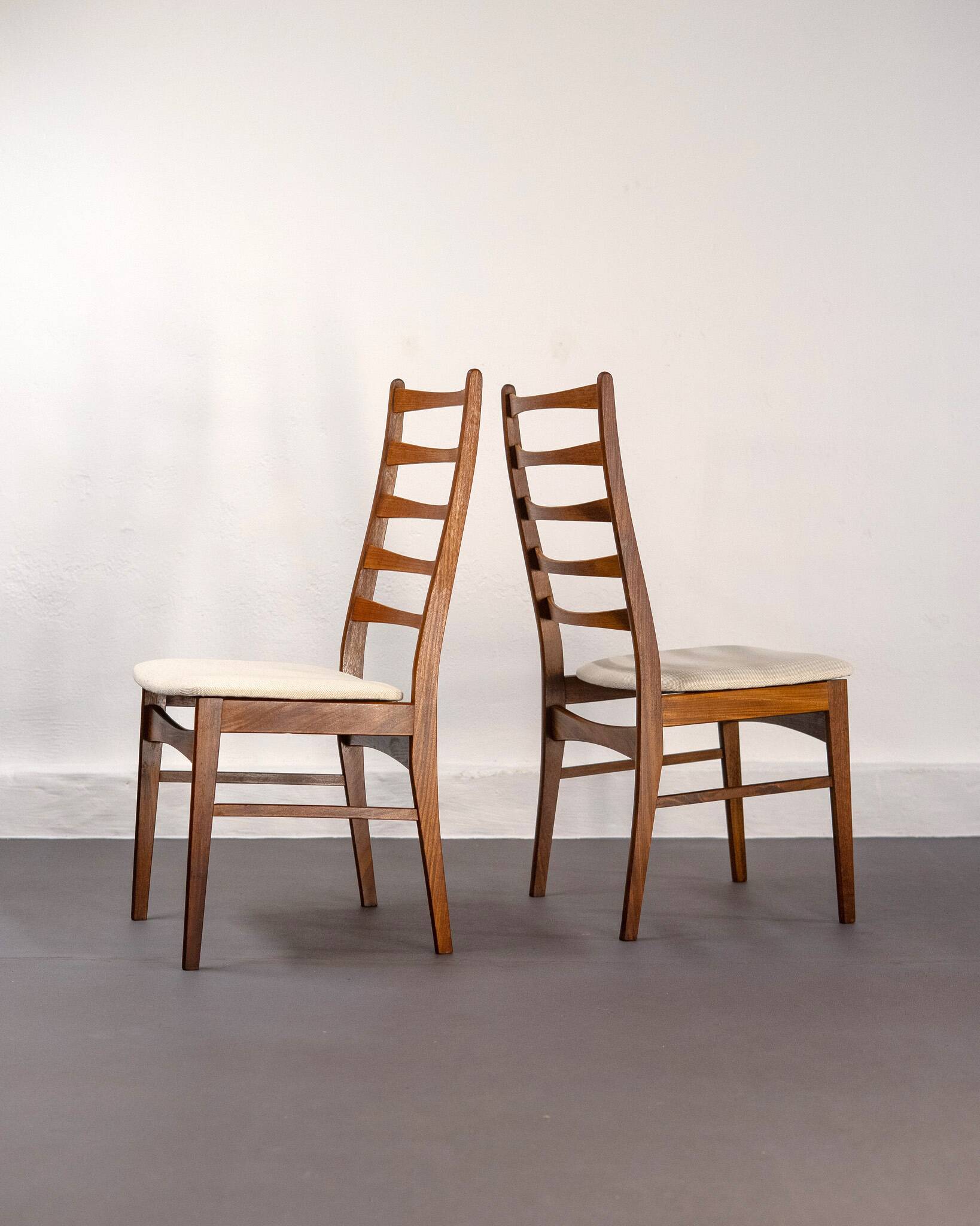 Set of 2 Danish Dining Chairs made of Teak and Beige Upholstery, circa 1960
