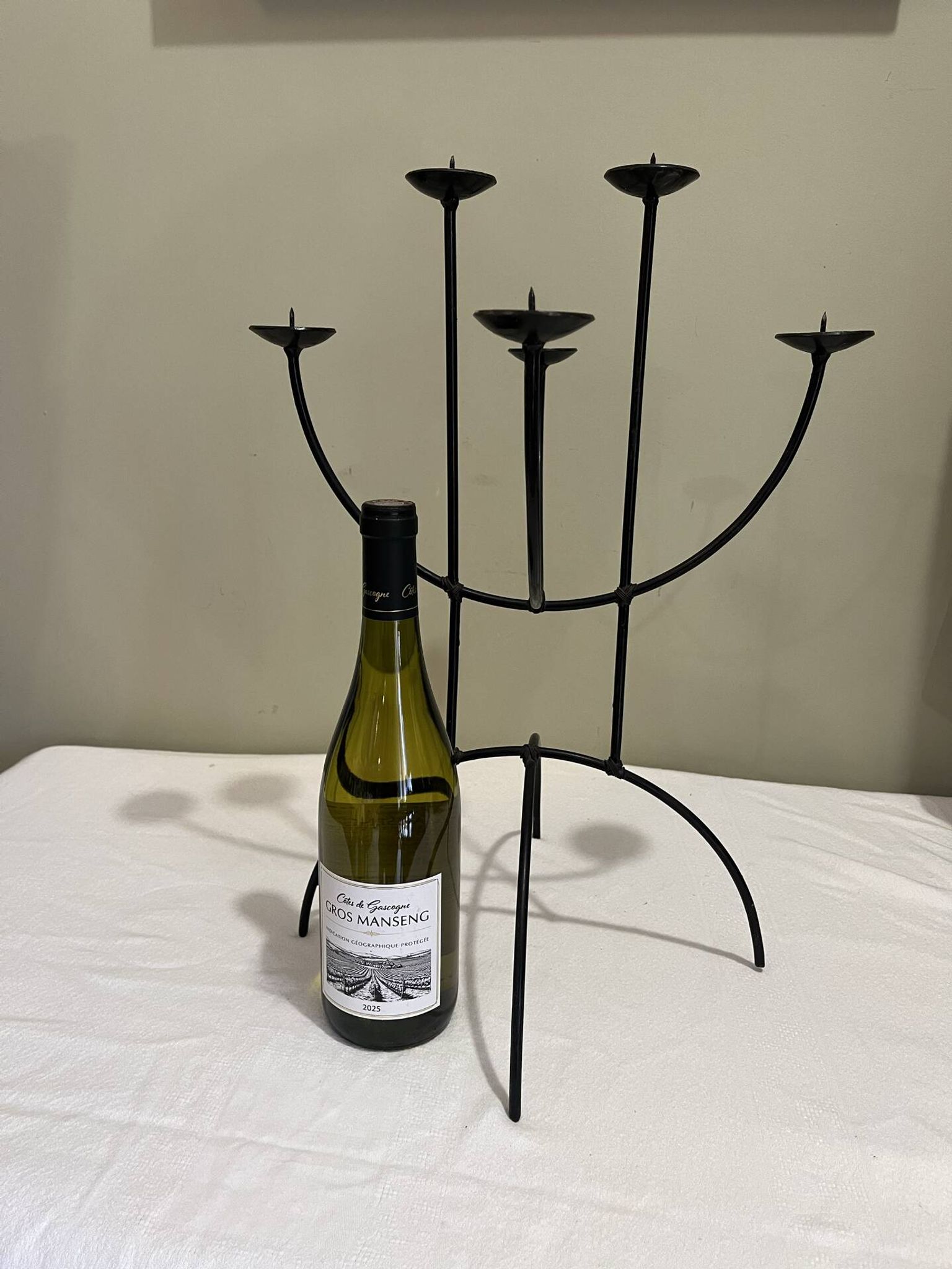 Sculptural chandelier in wrought iron