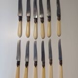 12 couteaux anciens