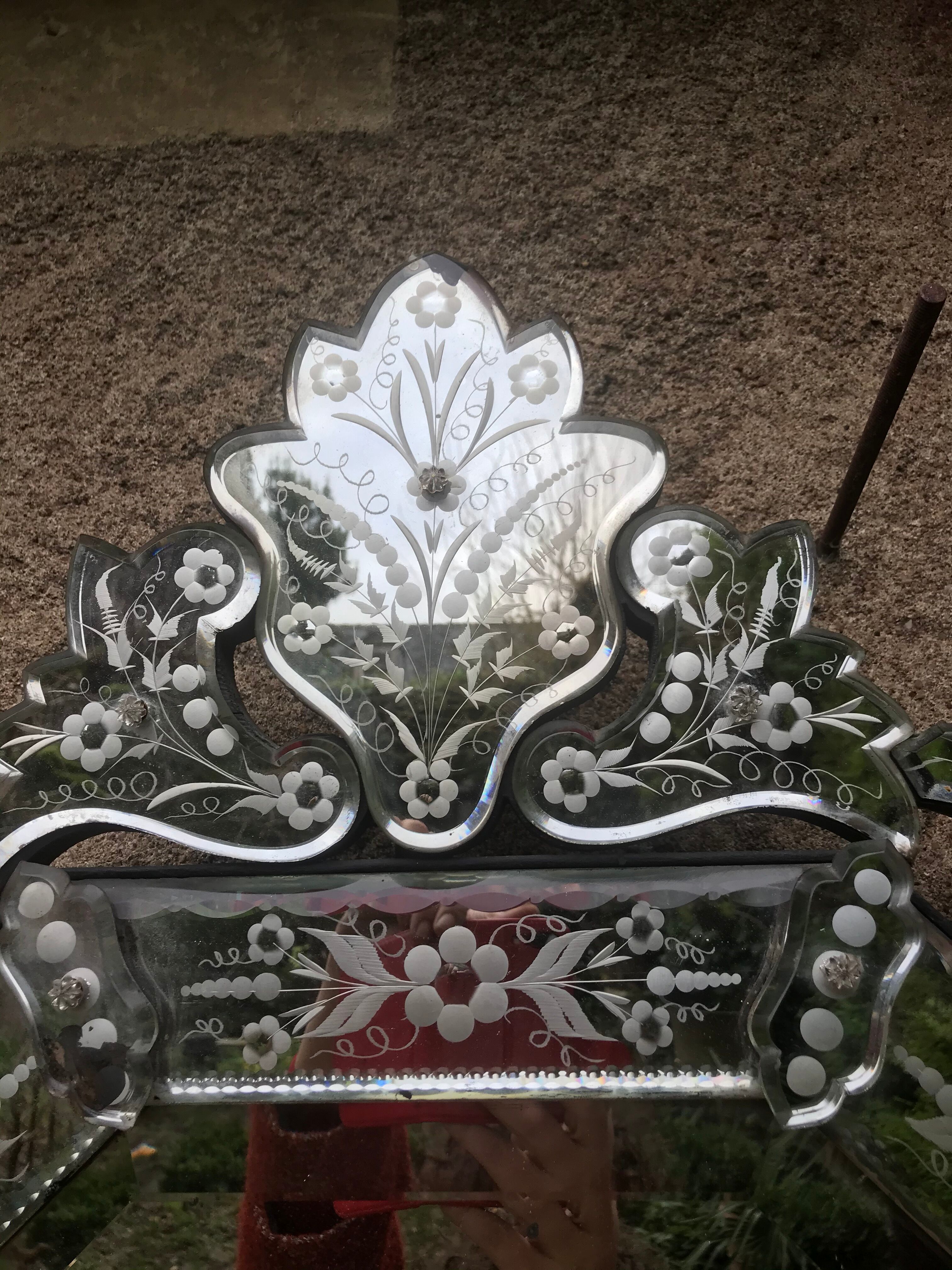 Venetian mirror circa 1900, 100x54 cm