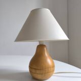Wooden ball table lamp