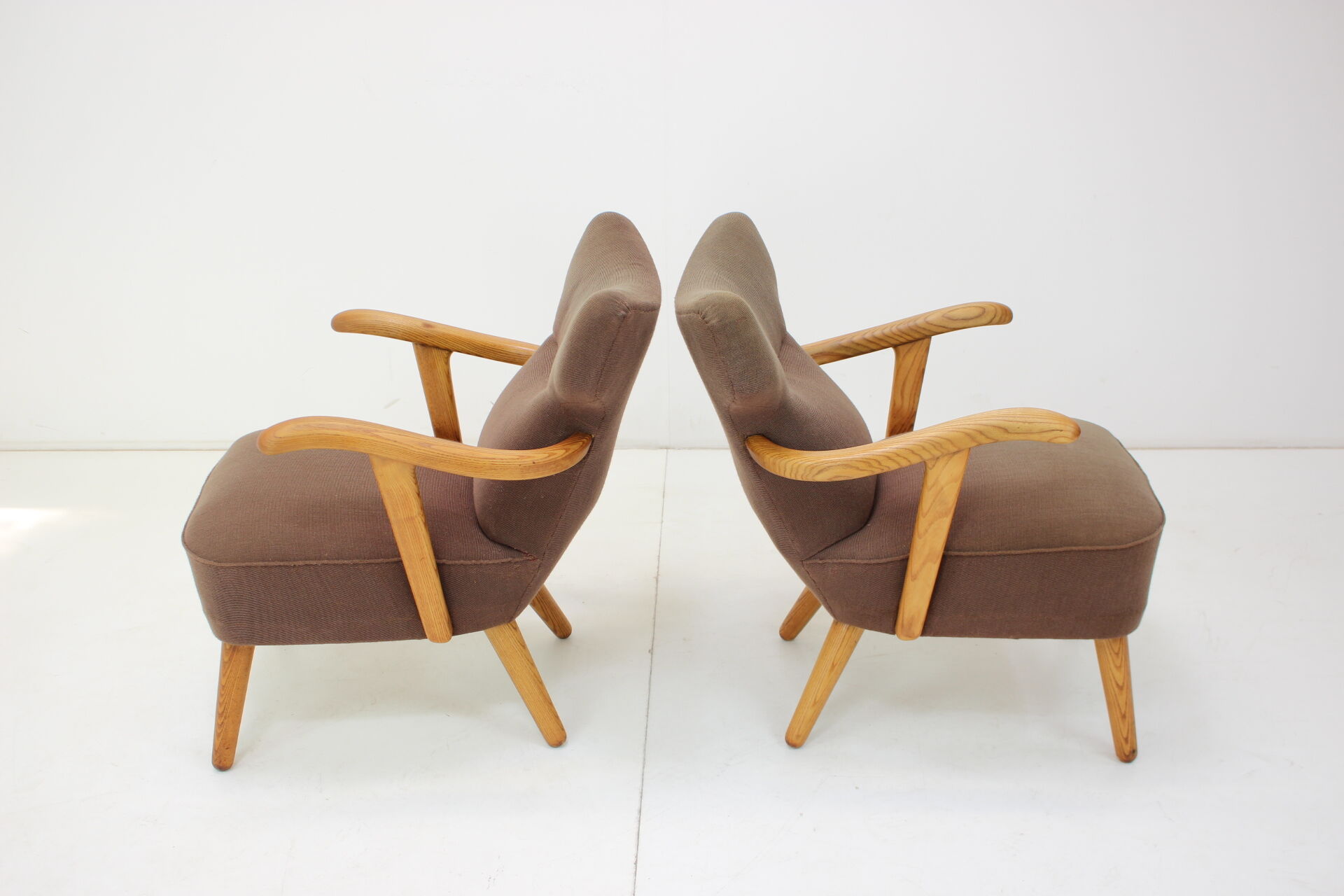 1940s Pair of Oak Armchairs by Krasna Jizba, Czechoslovakia