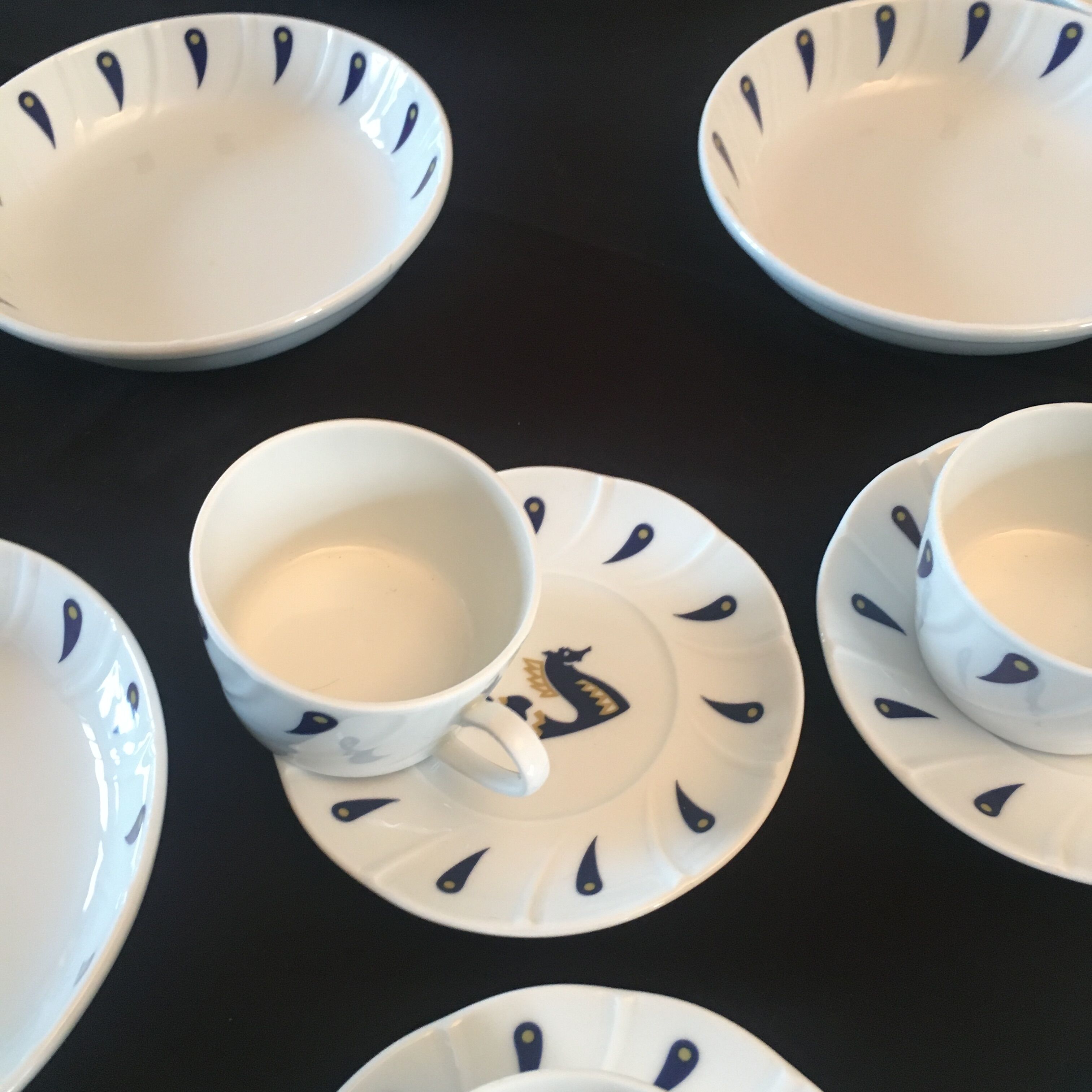 58 service pieces by Jean Picart le Doux for Air France