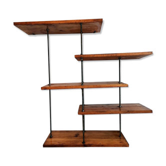 Destructive shelf, industrial style