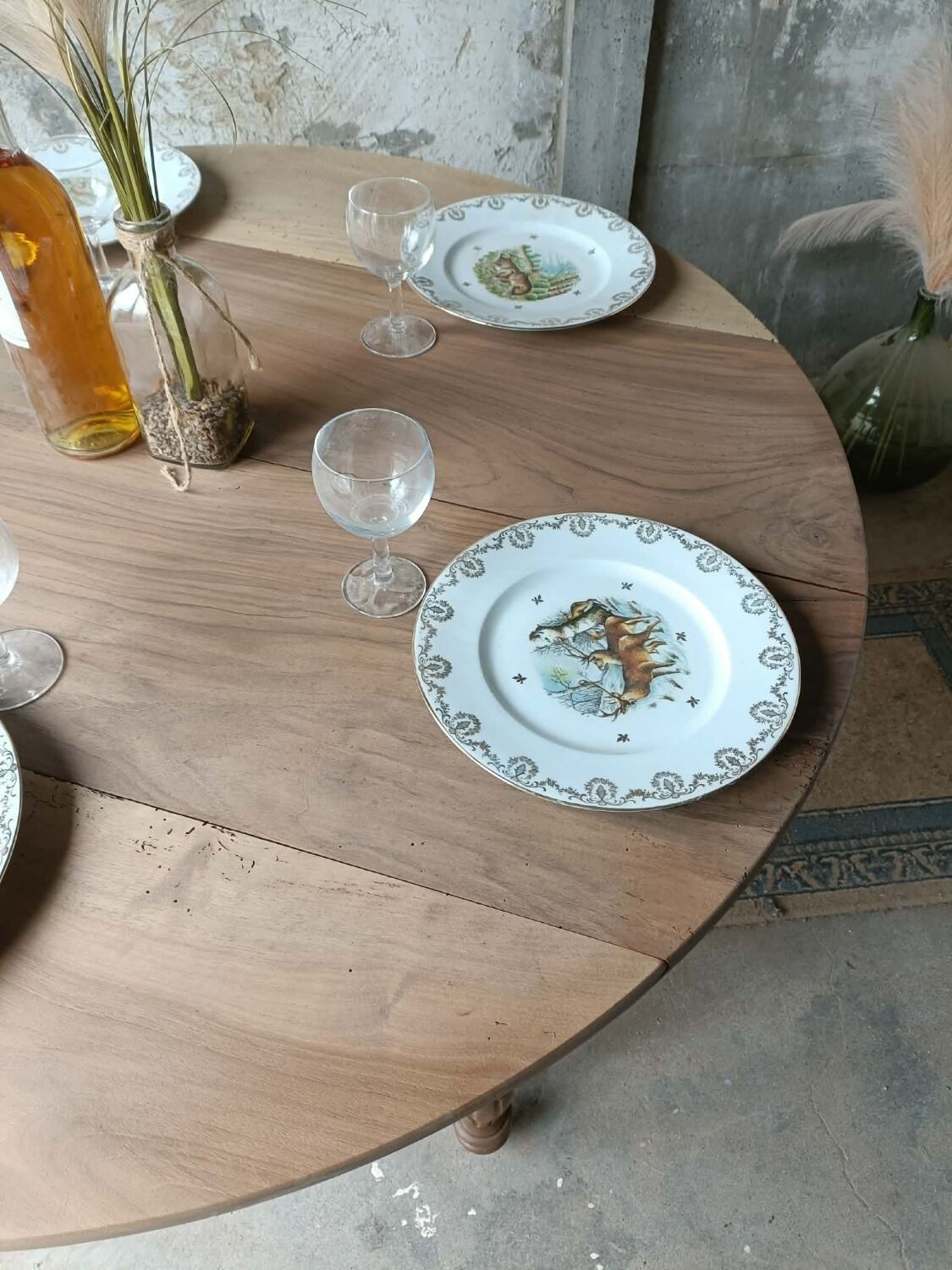 Round table