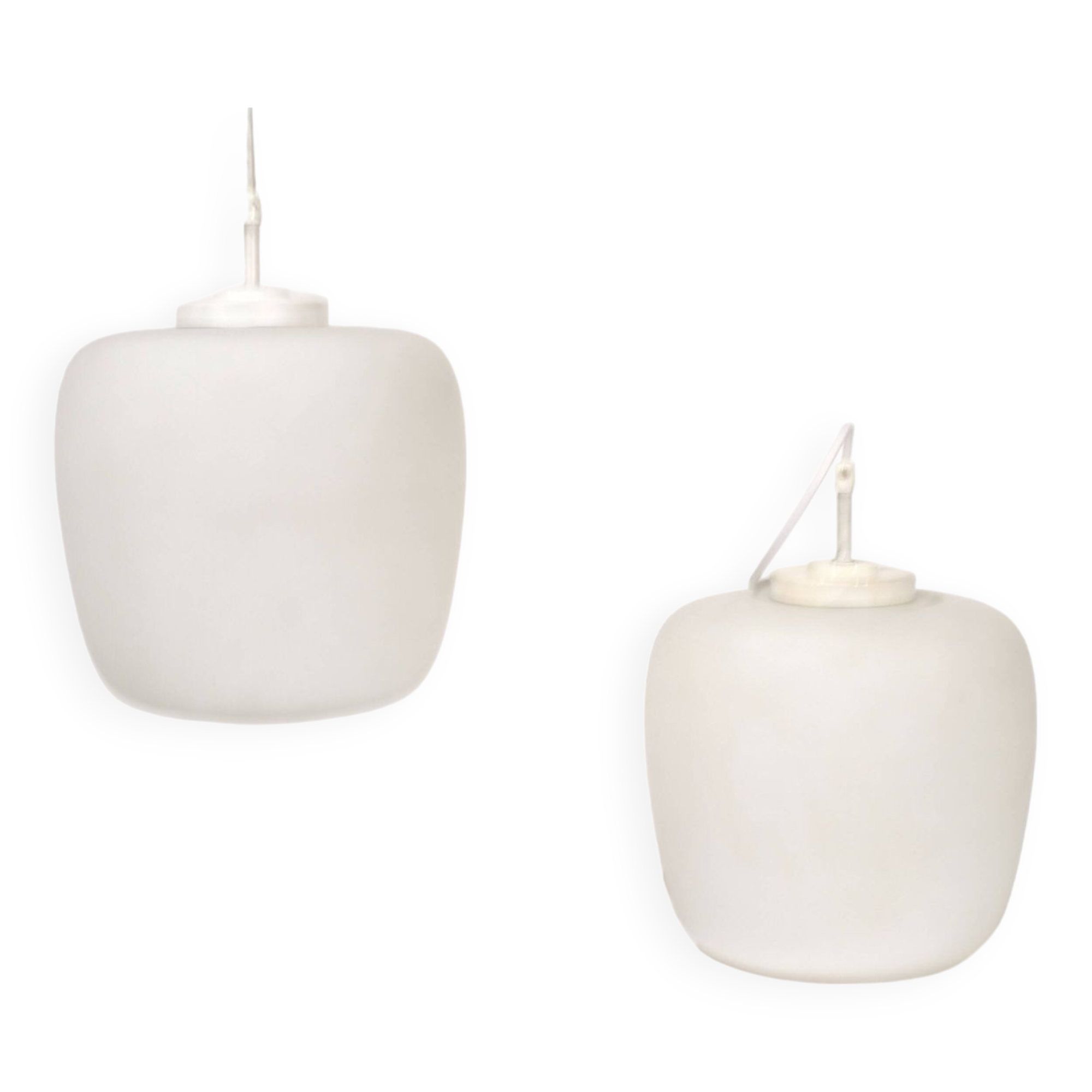 Medium-sized Scandinavian pendant light in opaline - 1960s
