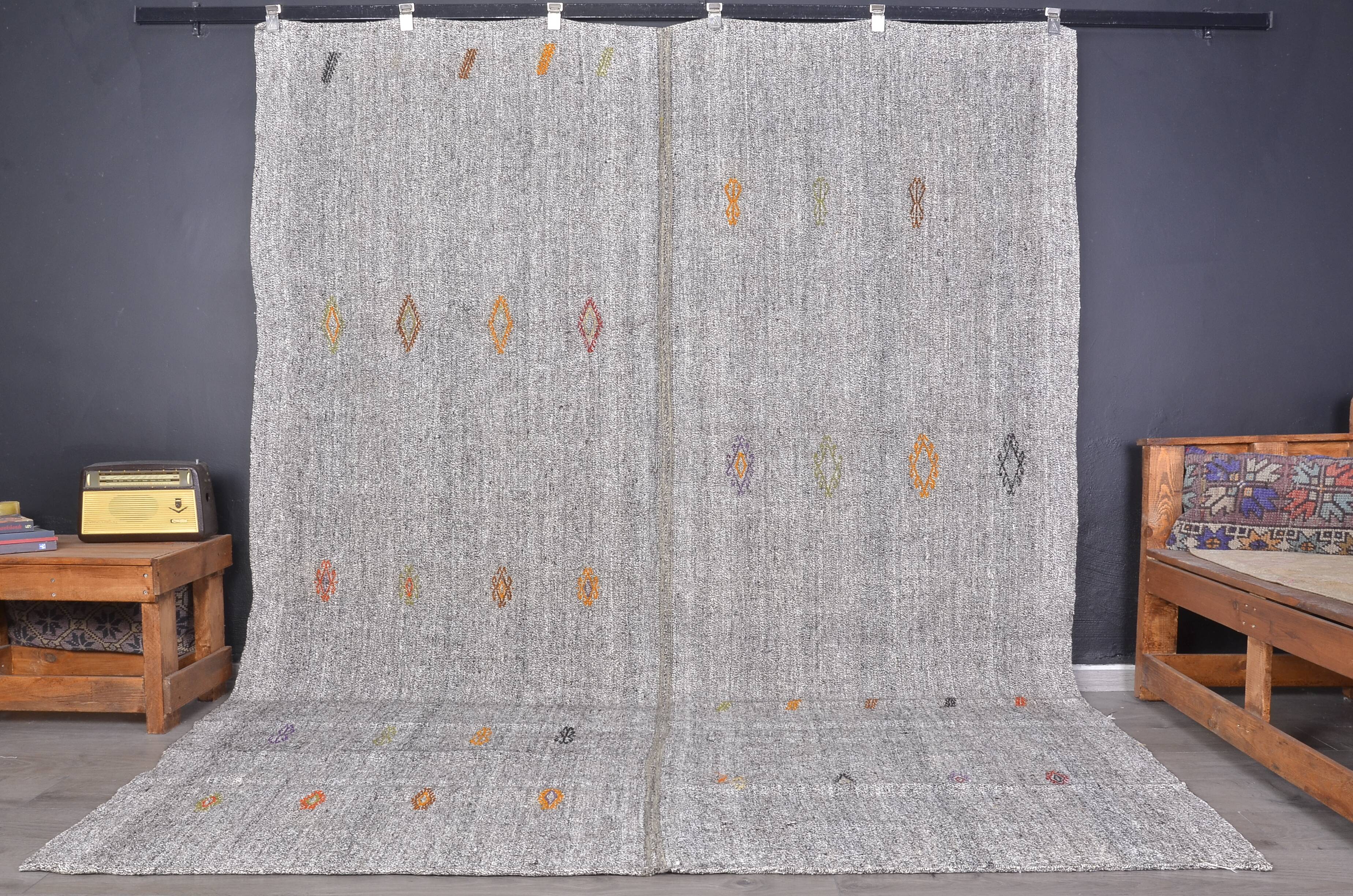 Neutral Vintage Turkish Vintage Kilim Rug skuc256