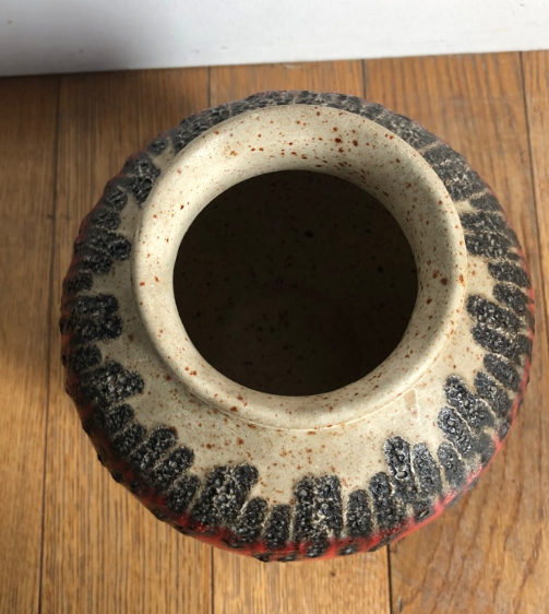 Vase lava bay west germany