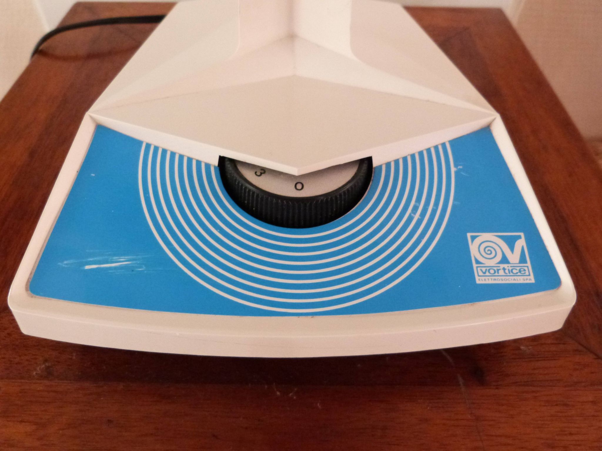 Oscillating fan vortice vintage  blue and white 1970s